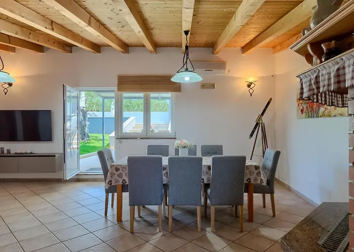 Holiday home Vale
